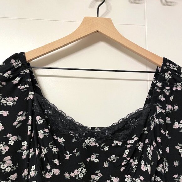 NWOT BP Lace Trim Dark Floral Long Sleeve Crop Top Blouse Size XS - Picture 4 of 13